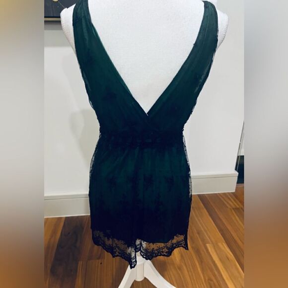 Miguelina silk/lace blouse size large - Picture 7 of 9